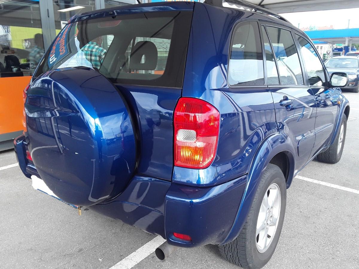 TOYOTA RAV4